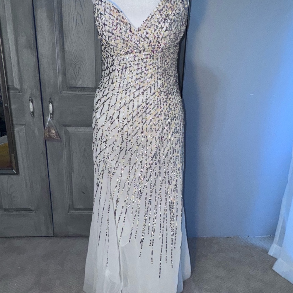 Dave & Johnny Cream Sequin Embellished Gown